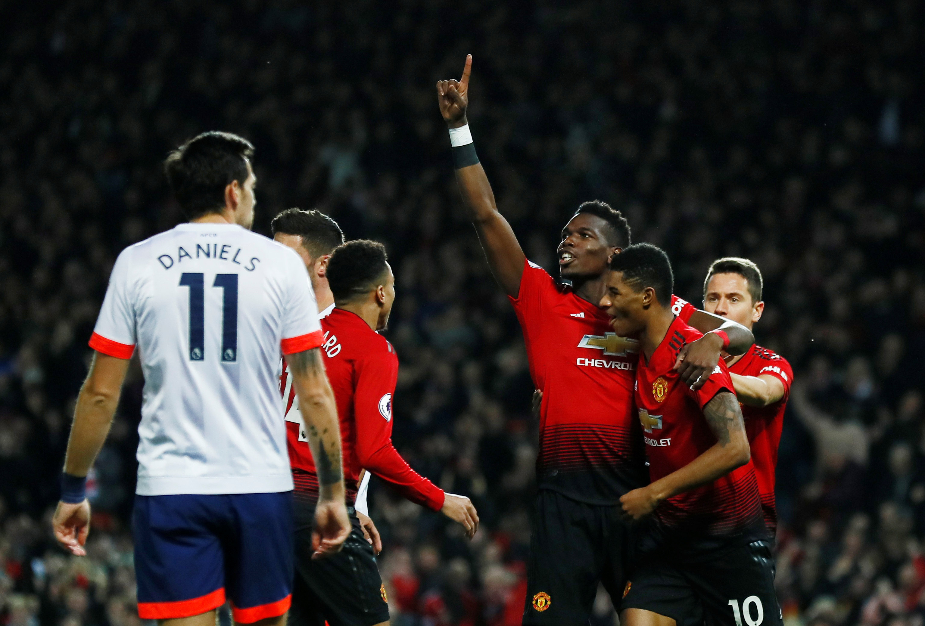 服國米放人 服國米放人